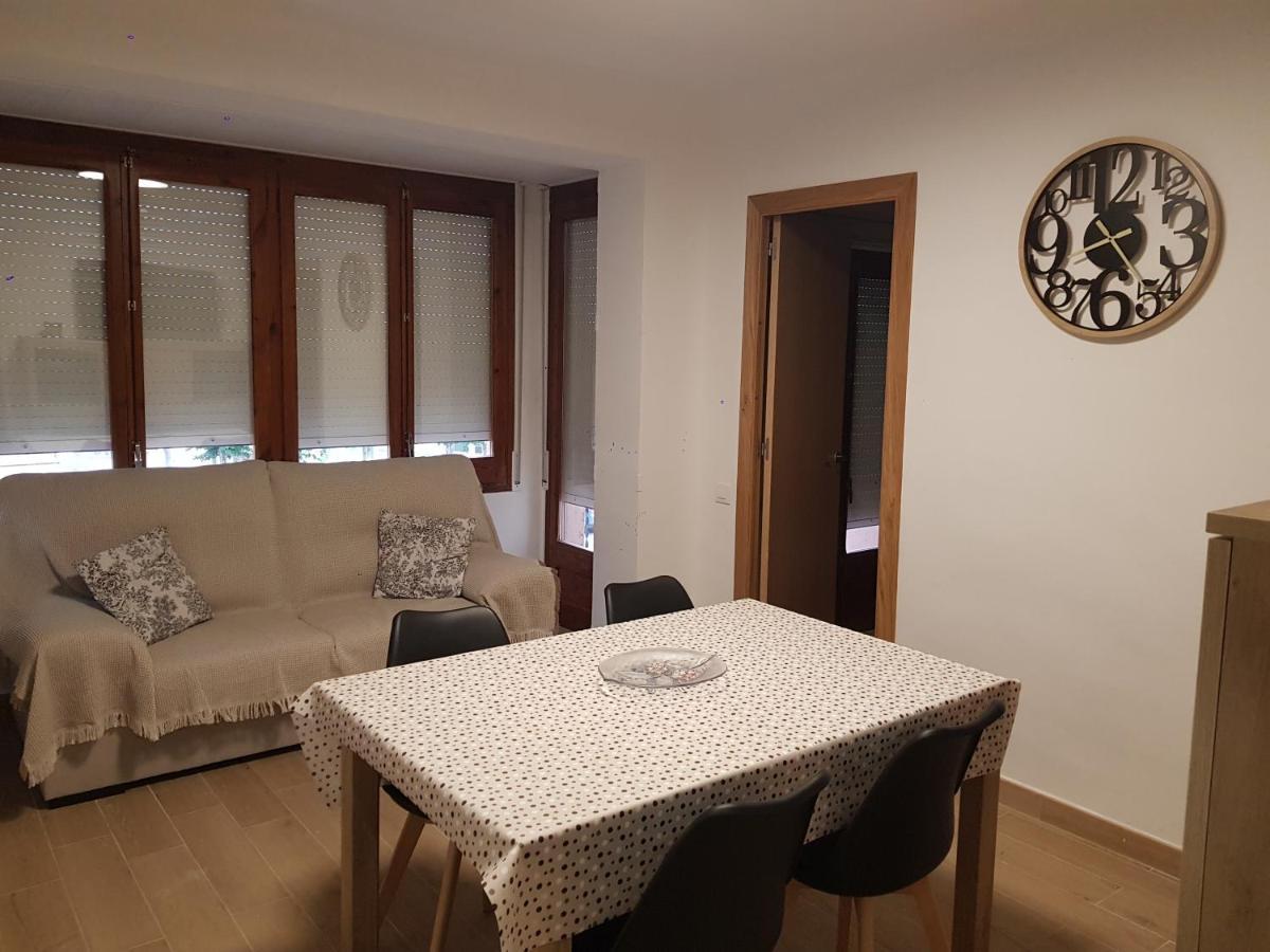 Fantastic Pis A Oliana Alt Urgell Lleida Wifi Apartman Kültér fotó