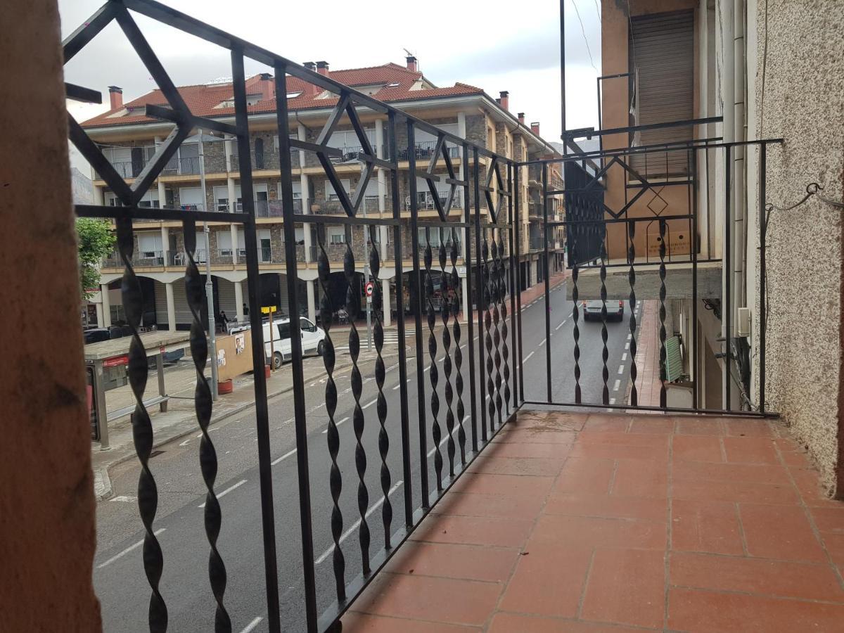 Fantastic Pis A Oliana Alt Urgell Lleida Wifi Apartman Kültér fotó